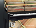 Yamaha Klavier U1 TA2 Schwarz Vorderansicht