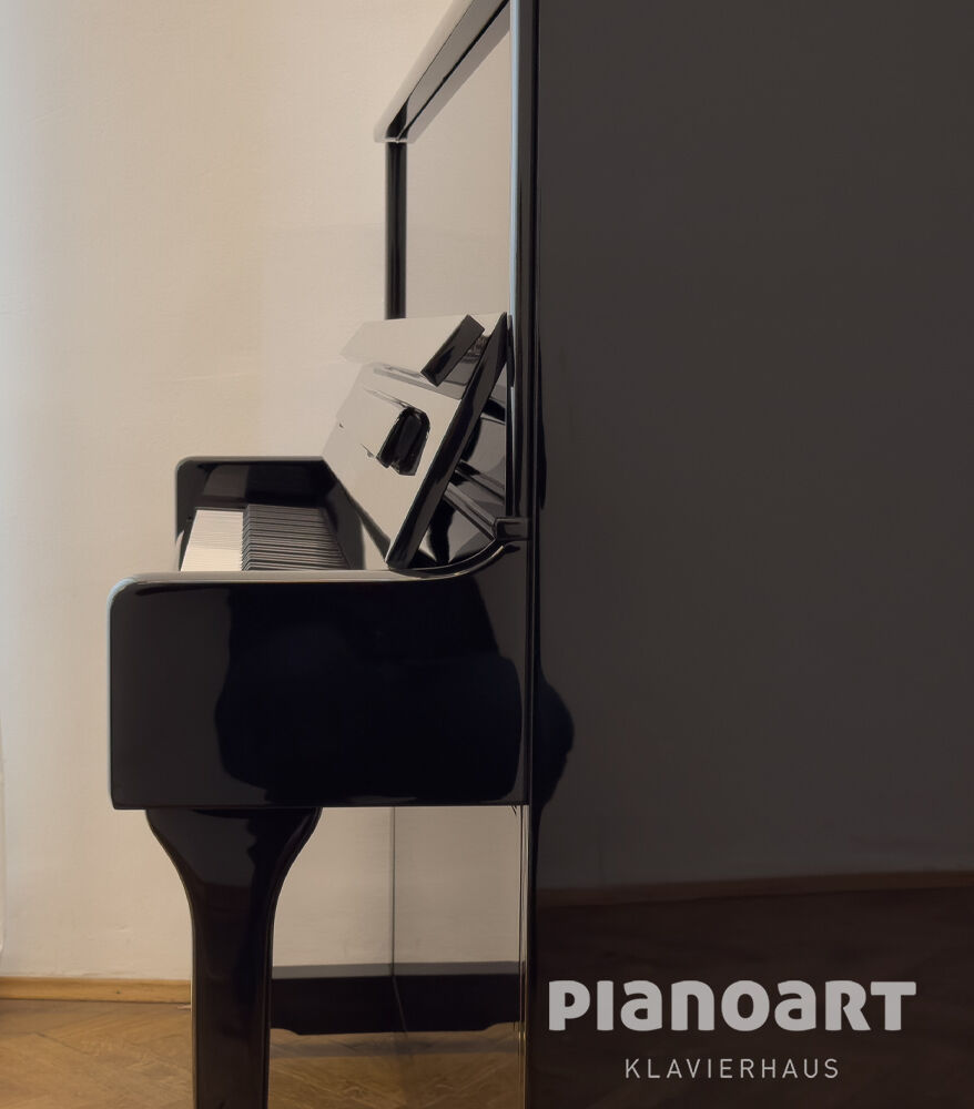 Hochglanz Lackierung Steinberg Klaviere