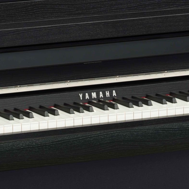 Yamaha-CLP-785-B-01