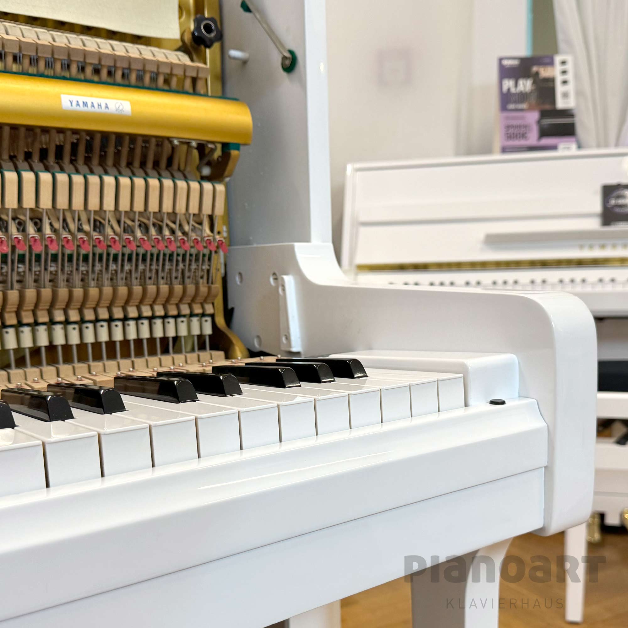 Yamaha U1 Weiß Gebraucht