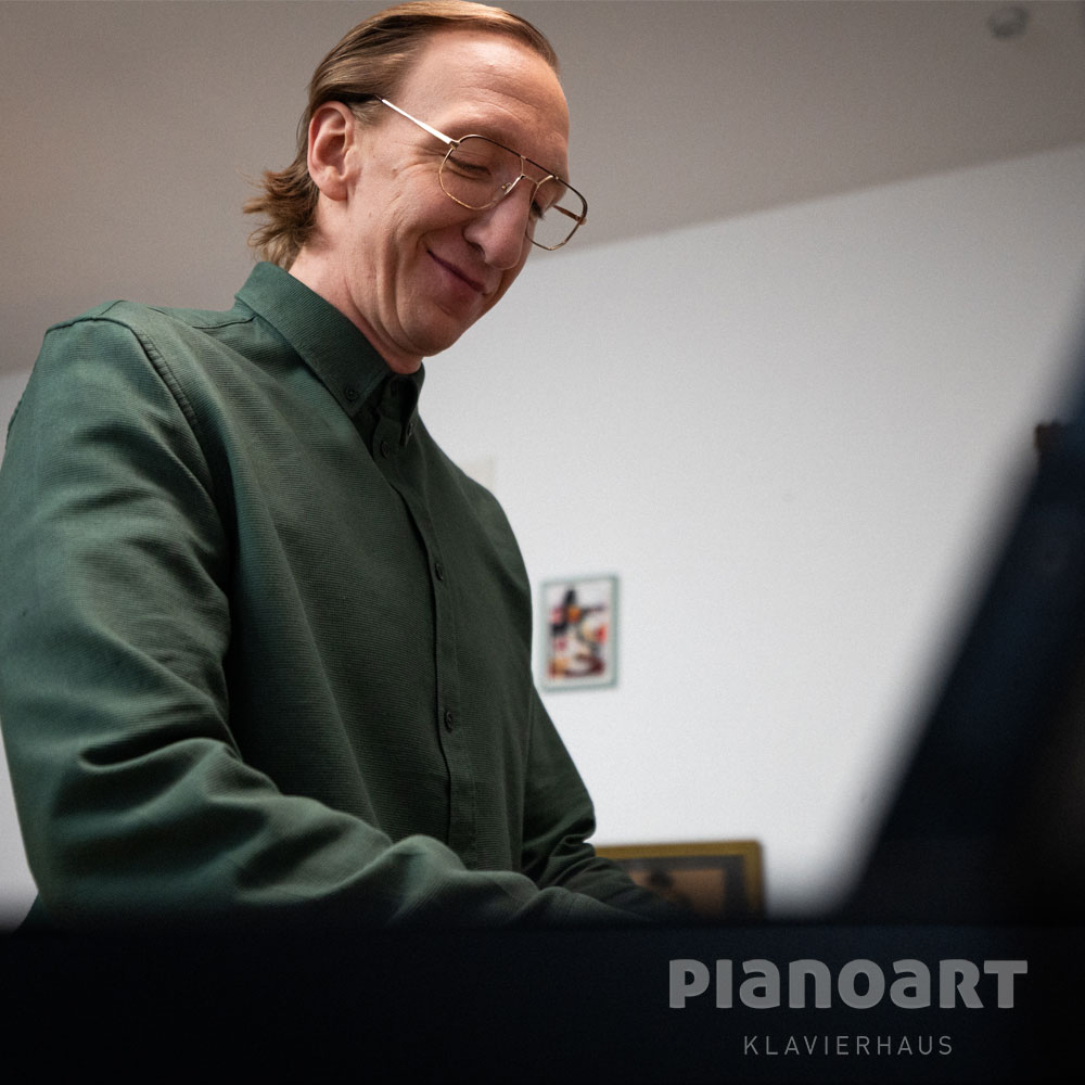 Pianist Spielt Arius Digitalpiano